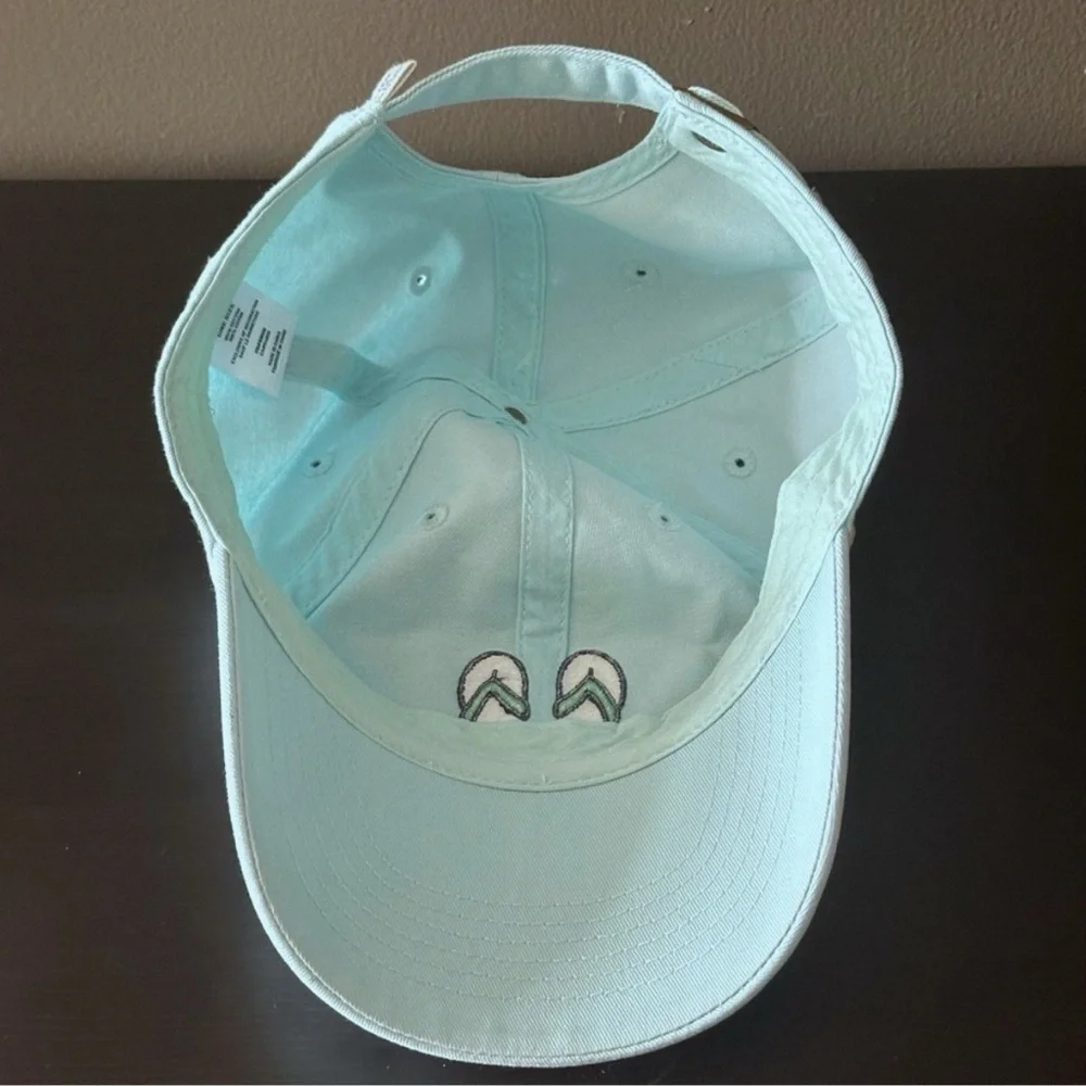 Life Is Good Women’s Flip Flops Chill Adjustable Cap Hat Blue embroidered NEW
